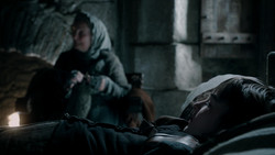 extant_GameOfThrones_1x04-CripplesBastardsAndBrokenThings_0116