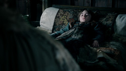 extant_GameOfThrones_1x04-CripplesBastardsAndBrokenThings_0133