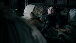 extant_GameOfThrones_1x04-CripplesBastardsAndBrokenThings_0138