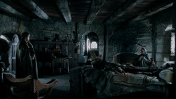 extant_GameOfThrones_1x04-CripplesBastardsAndBrokenThings_0156