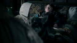 extant_GameOfThrones_1x04-CripplesBastardsAndBrokenThings_0169