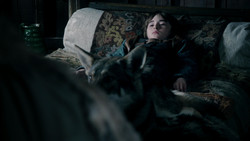 extant_GameOfThrones_1x04-CripplesBastardsAndBrokenThings_0171