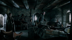 extant_GameOfThrones_1x04-CripplesBastardsAndBrokenThings_0172