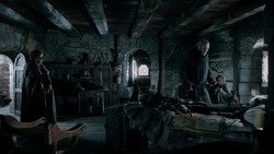 extant_GameOfThrones_1x04-CripplesBastardsAndBrokenThings_0174