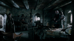 extant_GameOfThrones_1x04-CripplesBastardsAndBrokenThings_0183