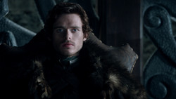 extant_GameOfThrones_1x04-CripplesBastardsAndBrokenThings_0356