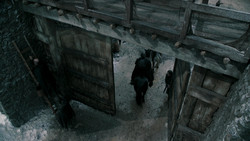 extant_GameOfThrones_1x04-CripplesBastardsAndBrokenThings_0540