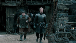 extant_GameOfThrones_1x04-CripplesBastardsAndBrokenThings_0573