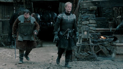 extant_GameOfThrones_1x04-CripplesBastardsAndBrokenThings_0575