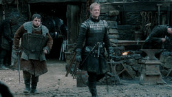 extant_GameOfThrones_1x04-CripplesBastardsAndBrokenThings_0576