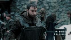 extant_GameOfThrones_1x04-CripplesBastardsAndBrokenThings_0614