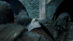 extant_GameOfThrones_1x04-CripplesBastardsAndBrokenThings_0625