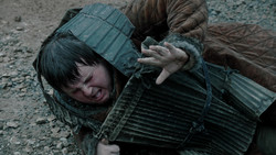 extant_GameOfThrones_1x04-CripplesBastardsAndBrokenThings_0632