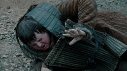 extant_GameOfThrones_1x04-CripplesBastardsAndBrokenThings_0634