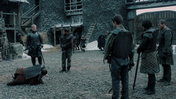 extant_GameOfThrones_1x04-CripplesBastardsAndBrokenThings_0636