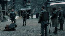 extant_GameOfThrones_1x04-CripplesBastardsAndBrokenThings_0637