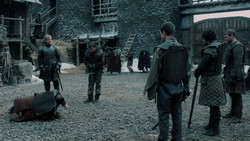 extant_GameOfThrones_1x04-CripplesBastardsAndBrokenThings_0641
