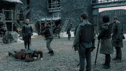 extant_GameOfThrones_1x04-CripplesBastardsAndBrokenThings_0652
