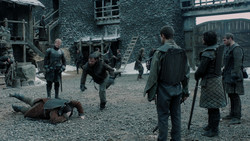 extant_GameOfThrones_1x04-CripplesBastardsAndBrokenThings_0653