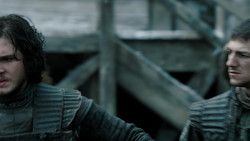 extant_GameOfThrones_1x04-CripplesBastardsAndBrokenThings_0677