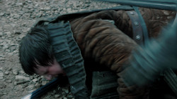 extant_GameOfThrones_1x04-CripplesBastardsAndBrokenThings_0680