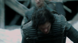 extant_GameOfThrones_1x04-CripplesBastardsAndBrokenThings_0691