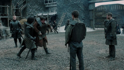 extant_GameOfThrones_1x04-CripplesBastardsAndBrokenThings_0698