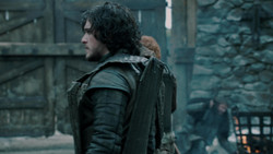extant_GameOfThrones_1x04-CripplesBastardsAndBrokenThings_0792