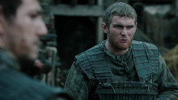 extant_GameOfThrones_1x04-CripplesBastardsAndBrokenThings_0835