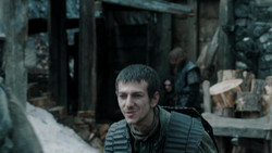 extant_GameOfThrones_1x04-CripplesBastardsAndBrokenThings_0902