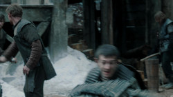 extant_GameOfThrones_1x04-CripplesBastardsAndBrokenThings_0904