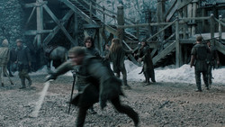 extant_GameOfThrones_1x04-CripplesBastardsAndBrokenThings_0909