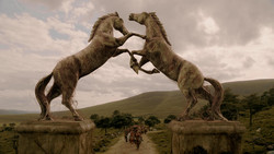 extant_GameOfThrones_1x04-CripplesBastardsAndBrokenThings_0938