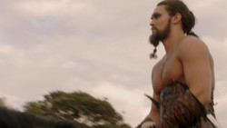 extant_GameOfThrones_1x04-CripplesBastardsAndBrokenThings_0947