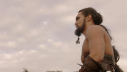 extant_GameOfThrones_1x04-CripplesBastardsAndBrokenThings_0948
