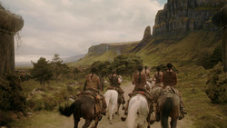 extant_GameOfThrones_1x04-CripplesBastardsAndBrokenThings_0963