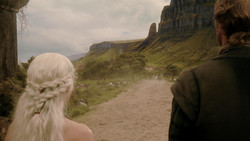 extant_GameOfThrones_1x04-CripplesBastardsAndBrokenThings_0979