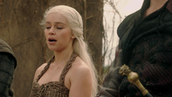extant_GameOfThrones_1x04-CripplesBastardsAndBrokenThings_0992