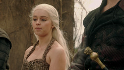 extant_GameOfThrones_1x04-CripplesBastardsAndBrokenThings_0993