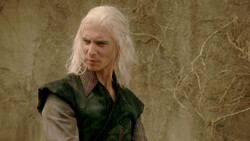 extant_GameOfThrones_1x04-CripplesBastardsAndBrokenThings_1000