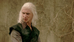 extant_GameOfThrones_1x04-CripplesBastardsAndBrokenThings_1002