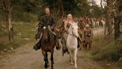 extant_GameOfThrones_1x04-CripplesBastardsAndBrokenThings_1045