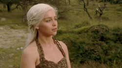 extant_GameOfThrones_1x04-CripplesBastardsAndBrokenThings_1079