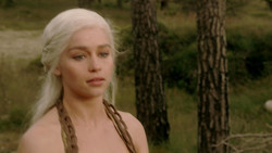 extant_GameOfThrones_1x04-CripplesBastardsAndBrokenThings_1094