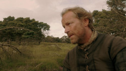 extant_GameOfThrones_1x04-CripplesBastardsAndBrokenThings_1124