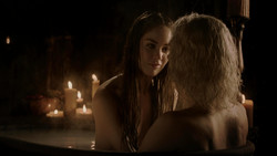 extant_GameOfThrones_1x04-CripplesBastardsAndBrokenThings_1520