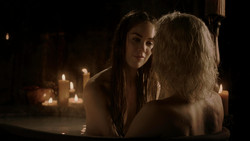 extant_GameOfThrones_1x04-CripplesBastardsAndBrokenThings_1521