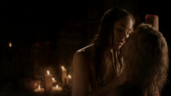 extant_GameOfThrones_1x04-CripplesBastardsAndBrokenThings_1550