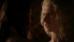 extant_GameOfThrones_1x04-CripplesBastardsAndBrokenThings_1614