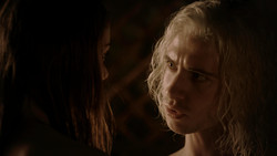 extant_GameOfThrones_1x04-CripplesBastardsAndBrokenThings_1637